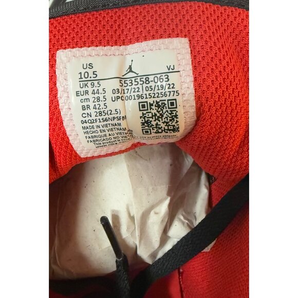 Jordan 1 Low Black Fire Red White Toe Size 10.5- 553558-063 - Picture 9 of 10